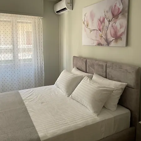 Spacious Near Panormou Metro Apartment