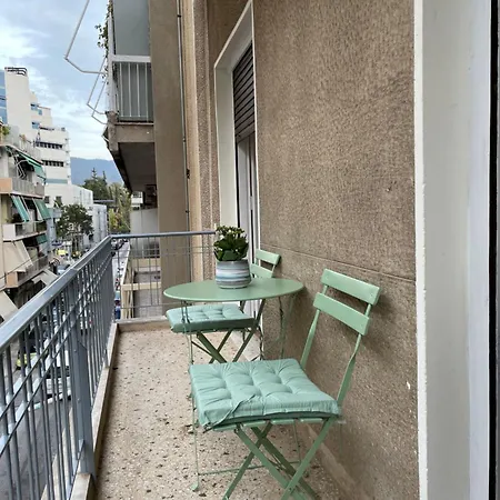 Spacious Near Panormou Metro